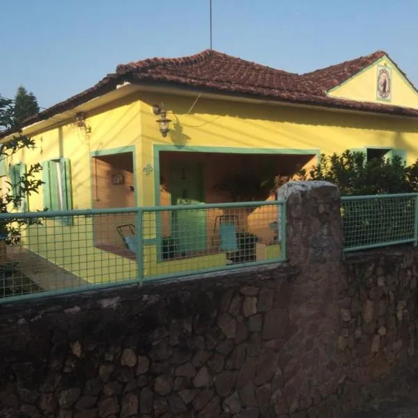 Kitnet do Dennys, hotel in Conservatória