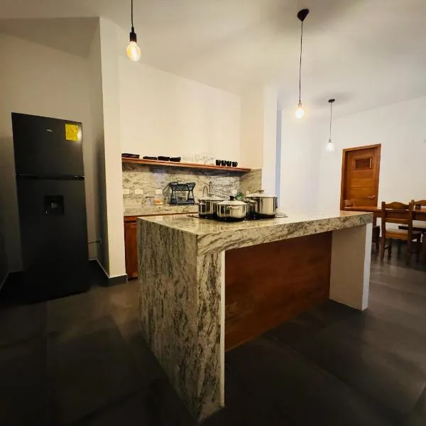 Suite Golden Beach, hotel in Puerto Villamil