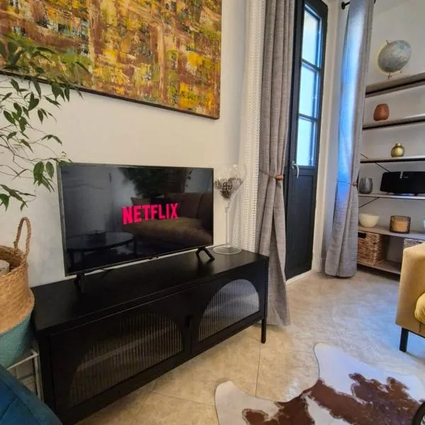 Appartement Aux 3 Sens, hotel in Sarlat-la-Canéda