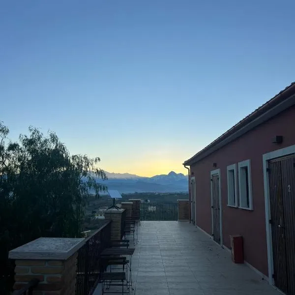Country House Torrenera, hotel v destinaci Morro dʼOro