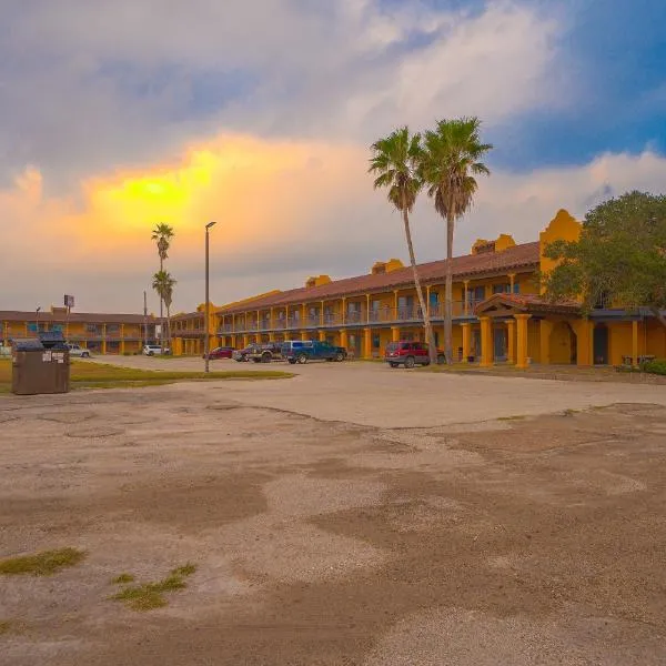 OYO Hotel Kingsville - Hwy 77, hotel v destinaci Kingsville