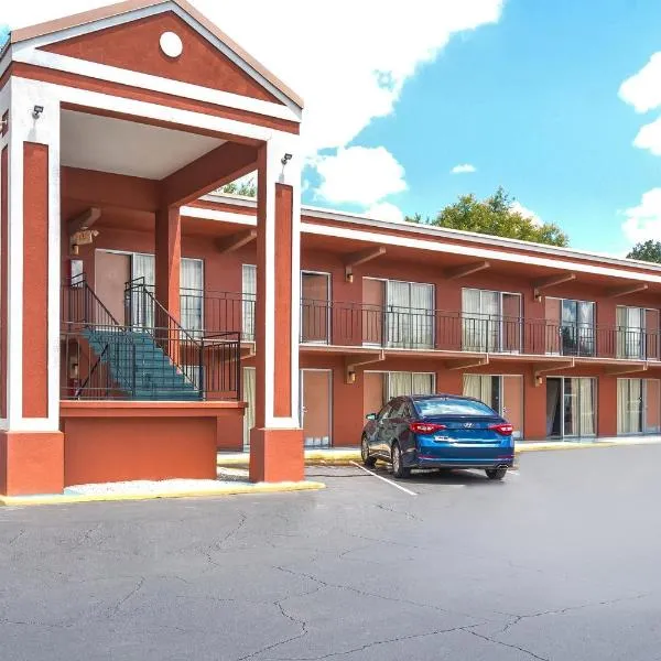 OYO Hotel Mustang Silver Spring FL, khách sạn ở Silver Springs