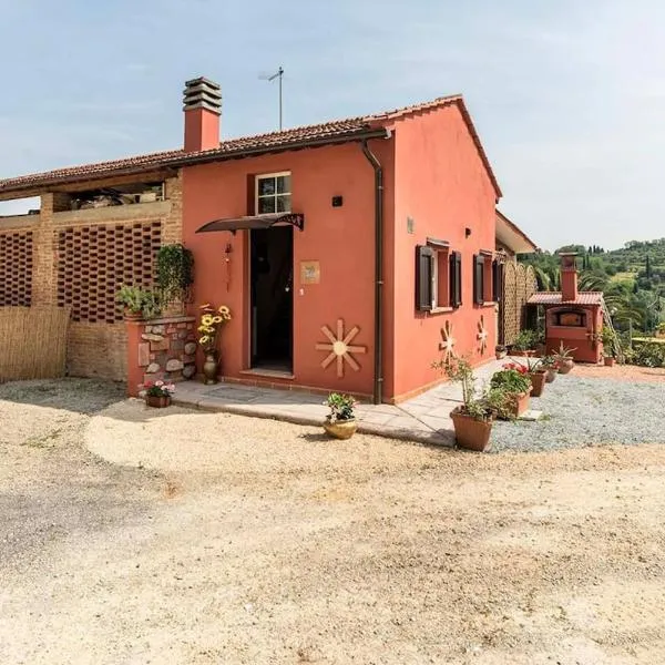 Villa Il Rustichino, country Villa with Pool, hotel en Soianella