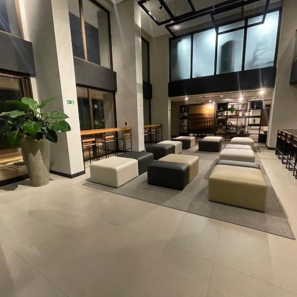 Studio Moderno na Barra Rooftop e Piscina-L - Foto 3