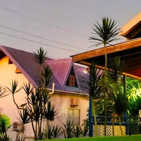 Bananaquit Tobago -Stay Near the Beach, hotel v destinaci Crown Point