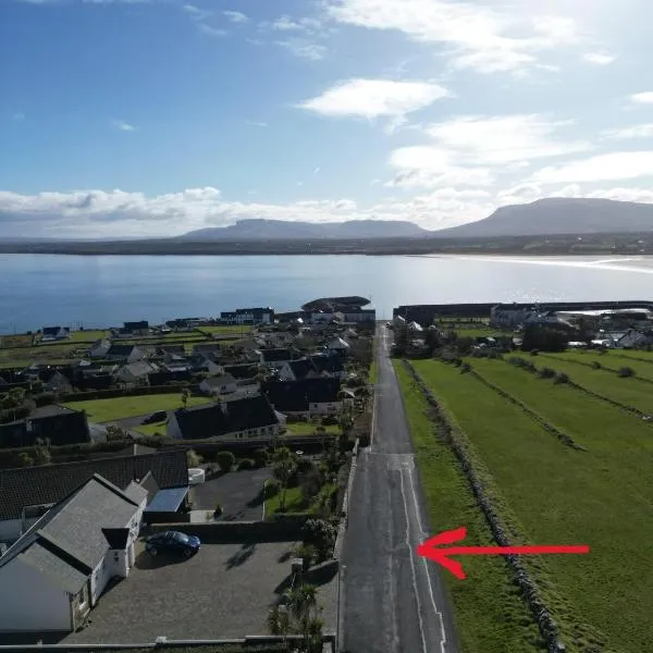 Mullaghmore Driftwood Cottage, hotel u gradu Cliffony