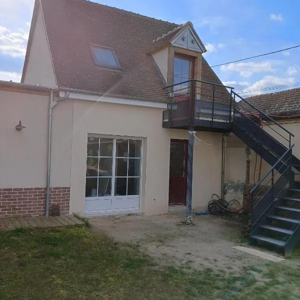 Maison partagée - Studio bas, hotel v destinaci Beauvais