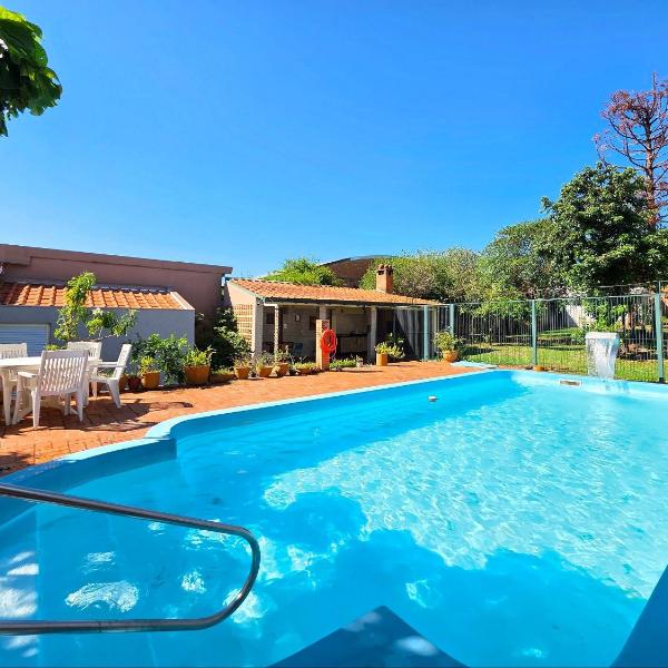 Casa Ampla 5 quartos área lazer TOP lado Paraguai