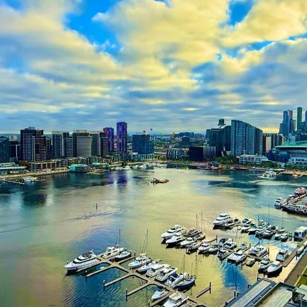 Yarra Accommodation-Private apartments-Collins Wharf Waterfront, Docklands, hotel in Melbourne