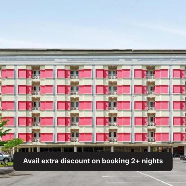 Collection O VResotel, hotel in Nonthaburi