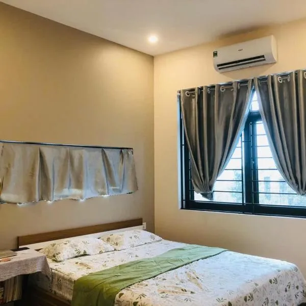 Authentic Mia Rooftop Mountains view with egg coffee, hotel in Sóc Sơn