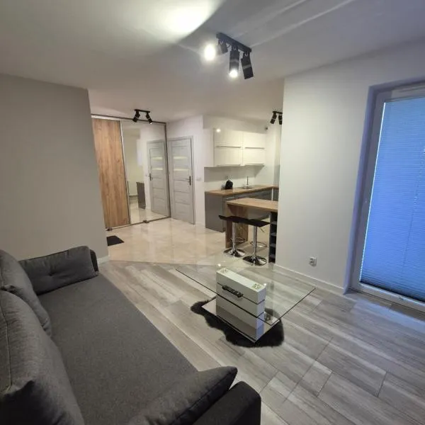 Megga Apartament z Garażem, FV, hotel in Skawina