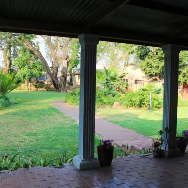 Phomola Guesthouse, hotel in Brits