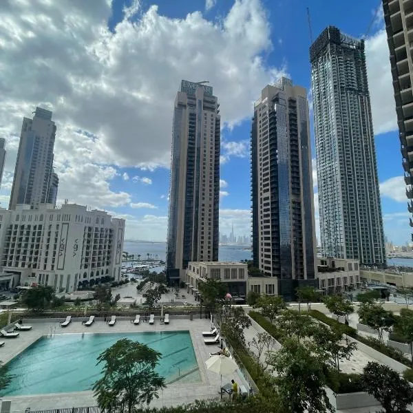 3BR Haven with Burj Views by MagnoliasVHR, hotel v Dubaji