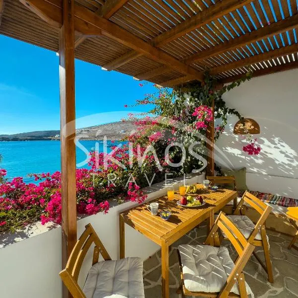 Beachfront Cycladic House, hotel v destinaci Chora Folegandros