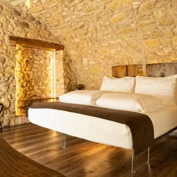 Domus Mea Suites, hotel a Costermano