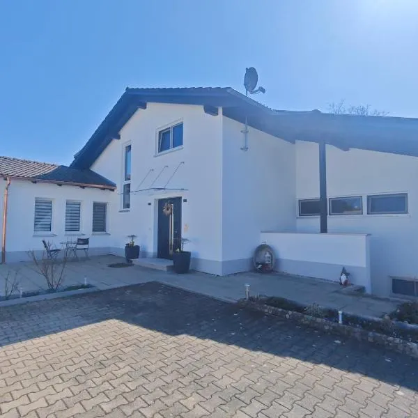 Apartment in Landsberg, Erpfting, hotel i Landsberg am Lech