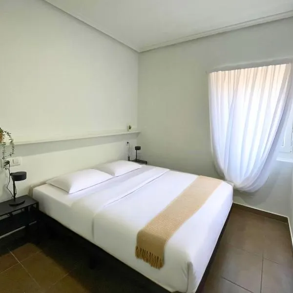 Apartamentos Melgarden - Céntrico bajo en Santoña, hotel in Santoña
