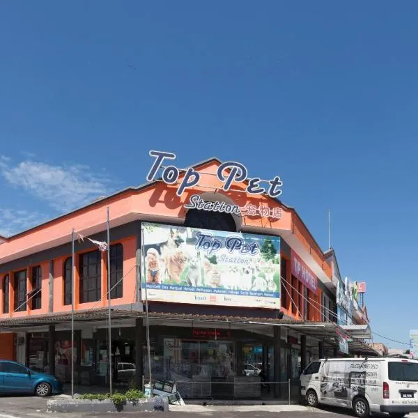 OYO 43915 T P Hotel, hotel v mestu Sitiawan