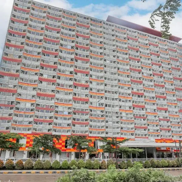Hotel O Cikarang Near Apartment Riverview Jababeka, hotel v destinaci Bekasi