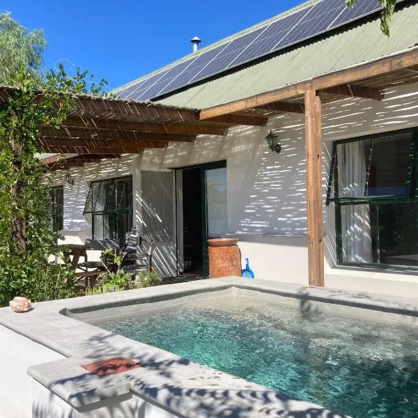 Pepper Tree Cottage, hotel in De Rust