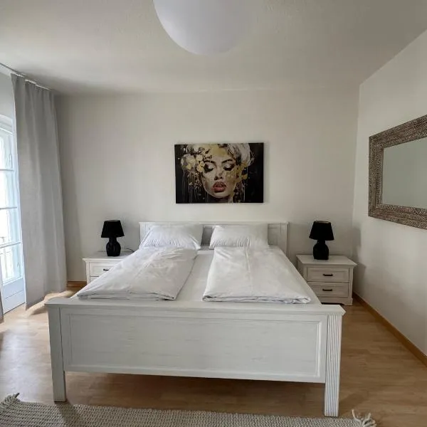Zentrale Altbauwohnung, hotel v destinaci Ingolstadt