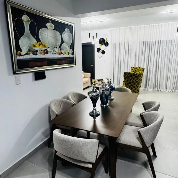 Beautiful and Luxury apartment, hotel v destinaci Santiago de los Caballeros
