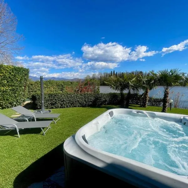 Lake Home Holiday Wellness Villa da sogno sul lago、Pusianoのホテル