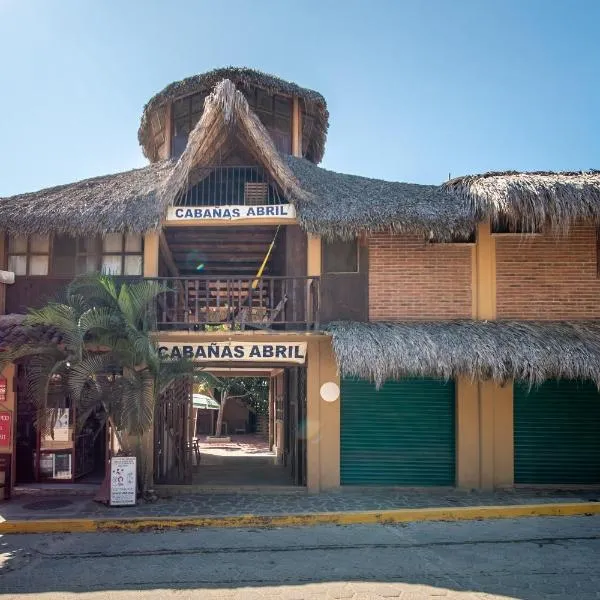 OYO Cabañas Abril, Mazunte, hotel i Mazunte