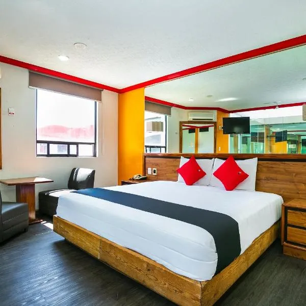 Capital O Hotel Casa Blanca, Morelia, hotel en Morelia