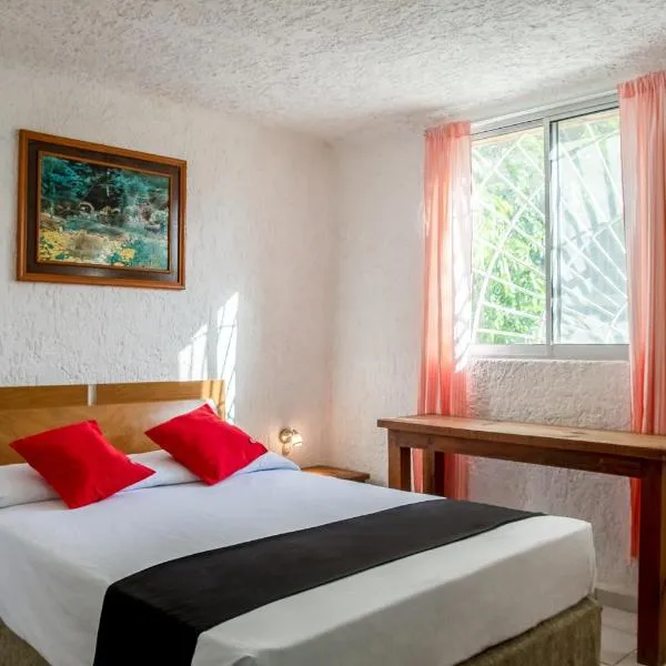 Capital O Farallon Inn, Cancún, khách sạn ở Cancún