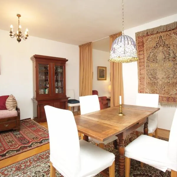 Apartment Old Centre Antik - Panska, hotel in Bratislava