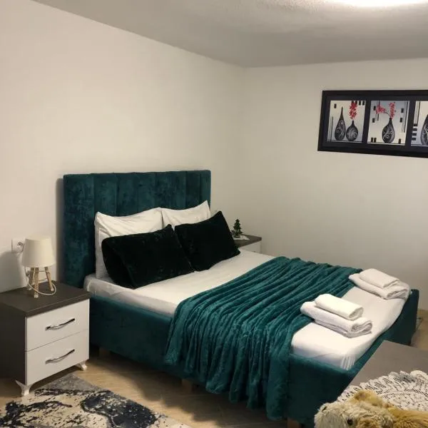 Dejani Guest House, hotel in Pogradec
