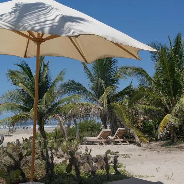 Cabanas Adobe Frente Al Mar, khách sạn ở Puerto Escondido