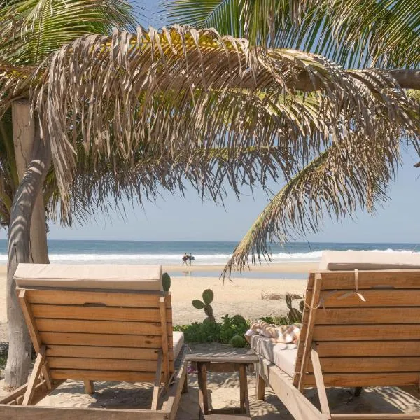 Cabanas Adobe Frente Al Mar, hotel din Puerto Escondido
