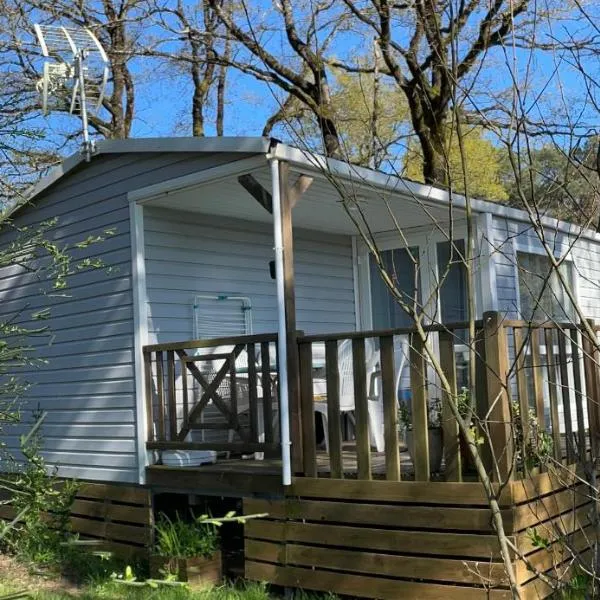 MH-MAUFAY -- Mobil'home au Coeur de la Vendée, хотел в La Boissière-de-Montaigu