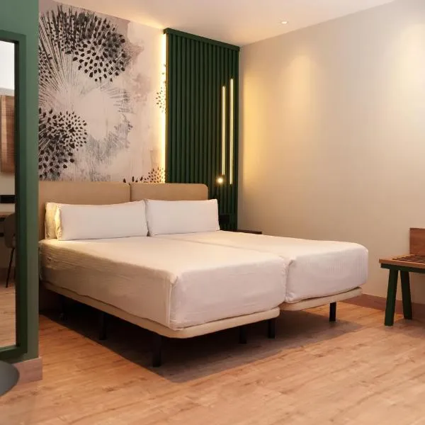 Sercotel Princesa De Eboli, hotel v destinaci Pinto