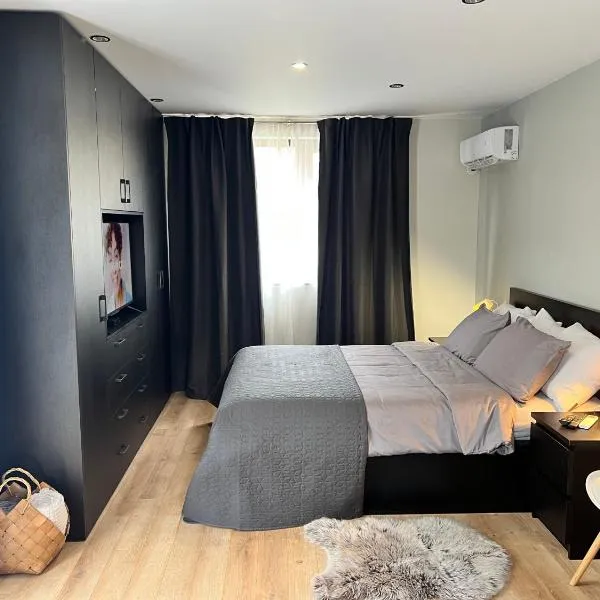 Туйковата стая The Tuikov Home Room、テテヴェンのホテル
