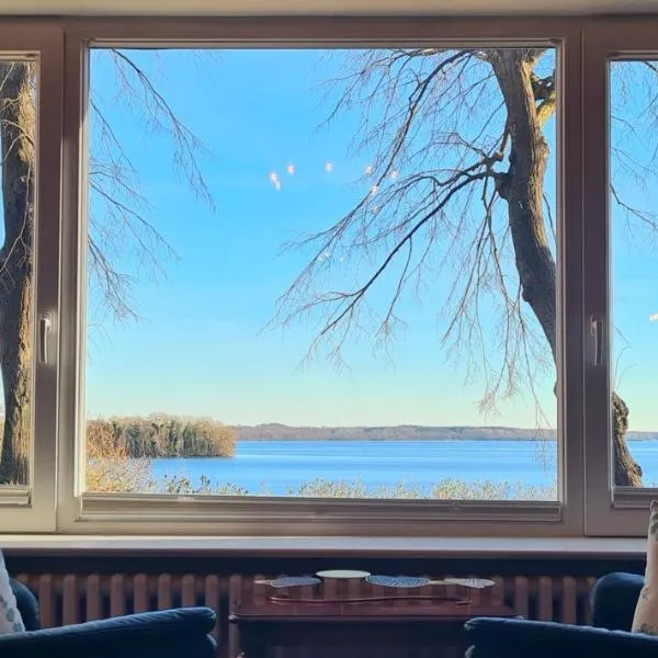 Exklusive Ferienwohnung Strohberg, hotell sihtkohas Plön