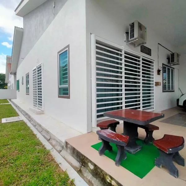 Iman4 Homestay, hotel v destinaci Kampung Behrang