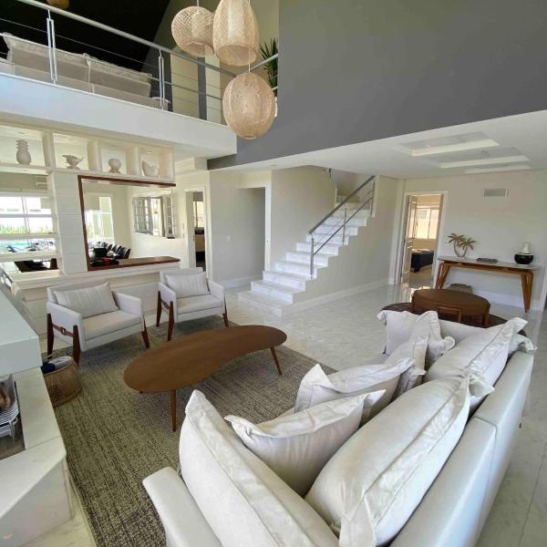Casa Búzios 250m da Praia Jurerê International