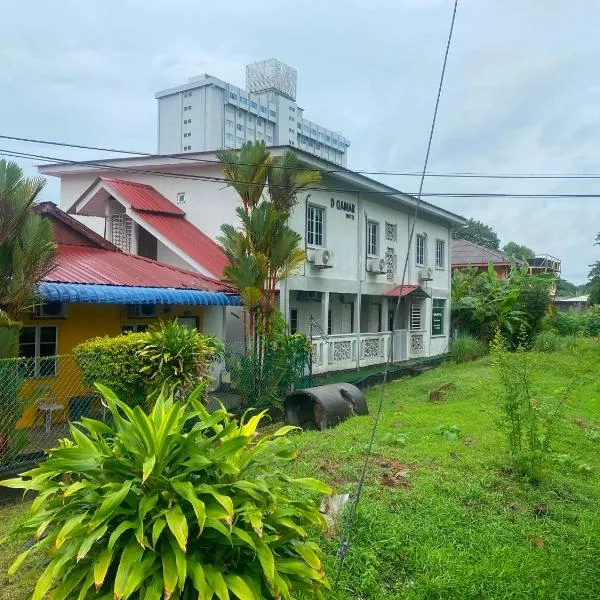 OYO 91002 D Qamar Motel, hotell Kuahis