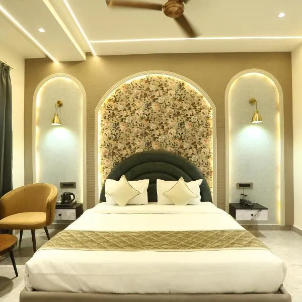 HOTEL Elegance 5 min walk from Golden Temple, hotel v destinaci Amritsar