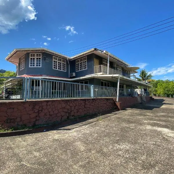 OYO Home 90287 Rb Homestay & Farms, hotel v destinaci Kučing