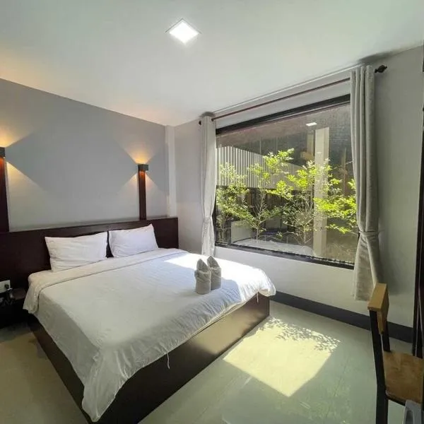 Nakarin Hotel, hotel v destinaci Amnat Charoen