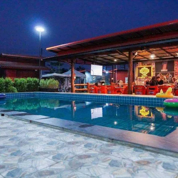 OYO 75500 Kuunone Art & Gallery, hotel v destinaci Chiang Mai