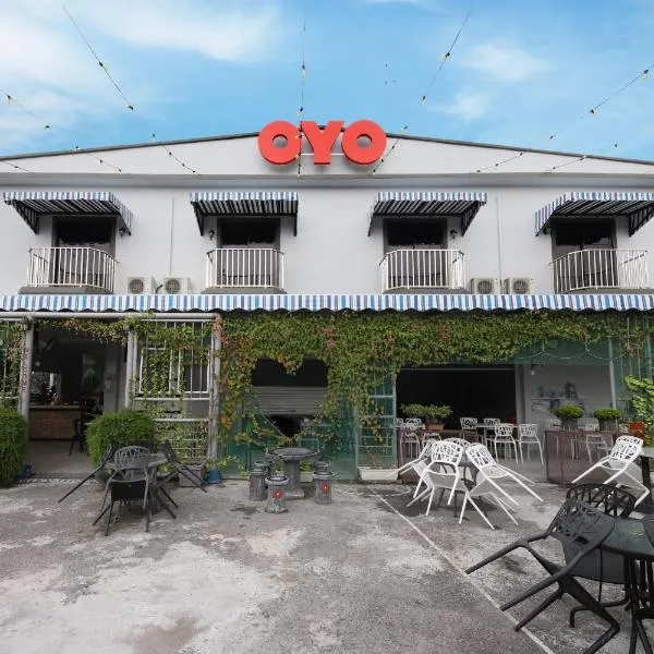 OYO 778 Bmw 2 Hotel, khách sạn ở Muar