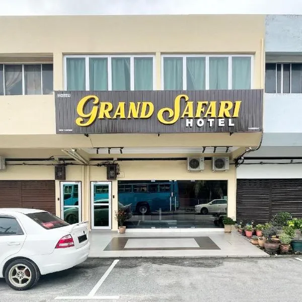 OYO 90369 Safari Hotel Lumut, hotel v destinaci Kampong Pundut