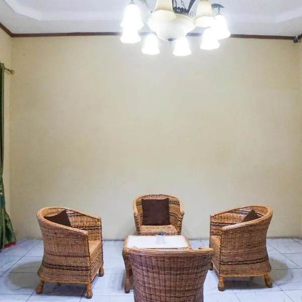 OYO 92075 Sky Residence Mawar, hotel v destinaci Sunggal