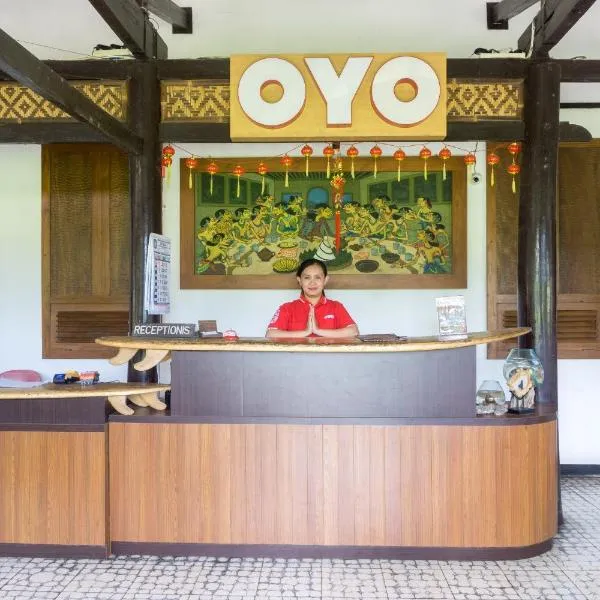 Super OYO 942 Srikandi Hotel, hotel v destinaci Pacitan
